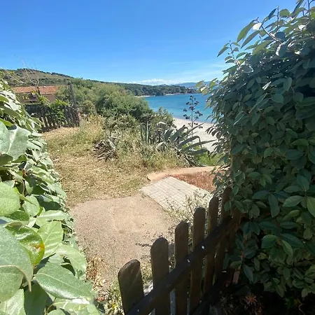 Casa Sulla Via Fontanella 3 Isola Rossa (Sassari)
